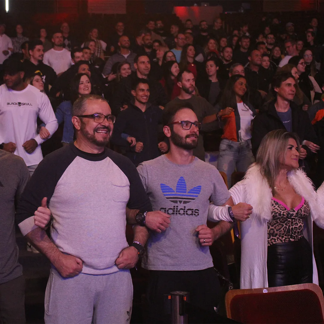 Eventos GAP — plateia lotada e animada durante o encontro